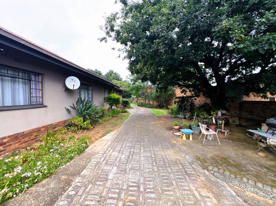 4 Bedroom Property for Sale in Vaalpark Free State